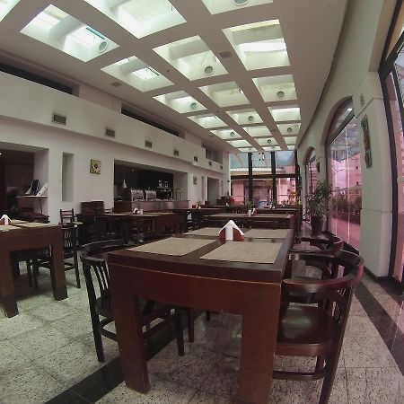 Travel Inn אוססקו מראה חיצוני תמונה