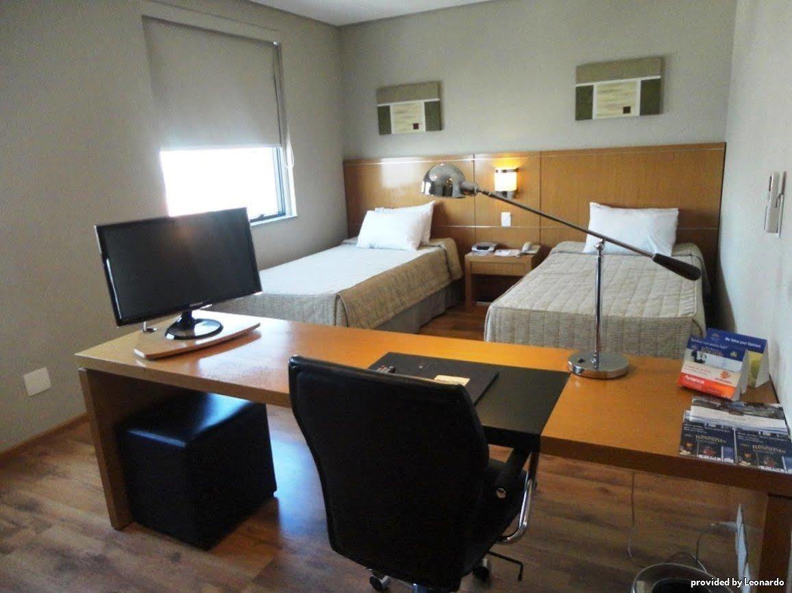Travel Inn אוססקו חדר תמונה