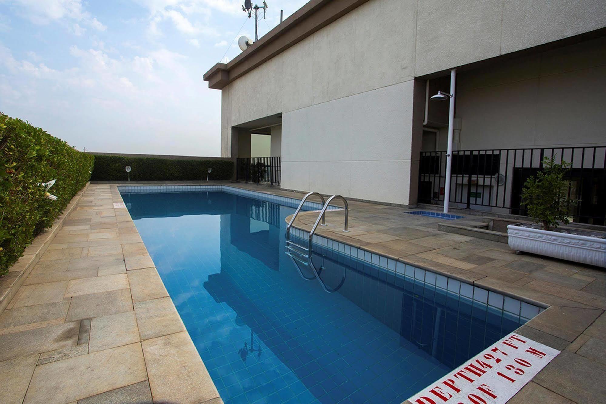 Travel Inn אוססקו מראה חיצוני תמונה